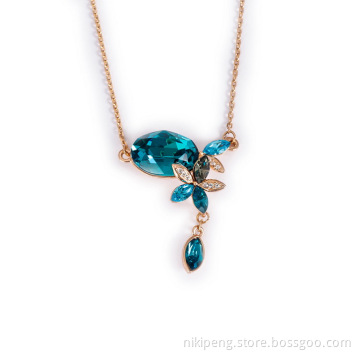 Crystal Fashionable Necklaces